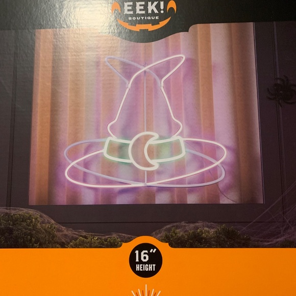 NIB. HYDE & EEK! Witch Hat Neon Sign - Picture 4 of 7